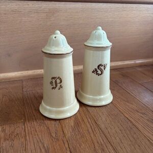 Vintage Pfaltzgraff Cream Salt and Pepper Shakers